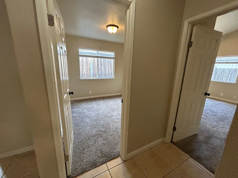 2924 Merle Ave — Photo 15