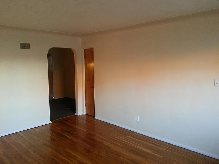 324 E Dunklin St #2 — Photo 2