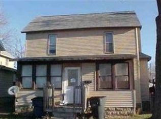 1413 Bluff St, Waterloo, IA 50702