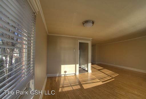 3rd image of 1205 Queen Anne Ave N APT 110