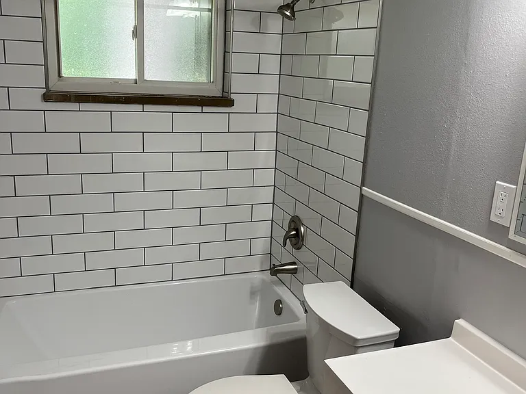 2140 Grice Ln — Photo 3