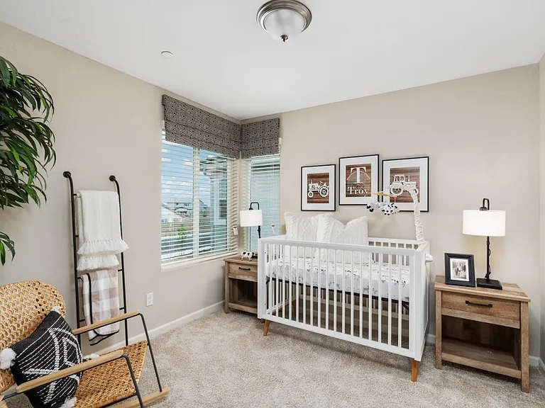 1108 Vanguard Way W — Photo 11