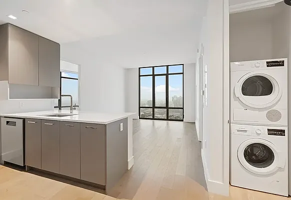 Rented by Living New York | media 43