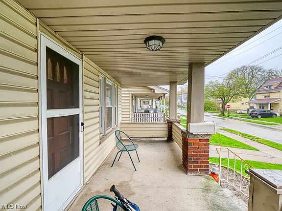 4th image of 2605 Searsdale Ave