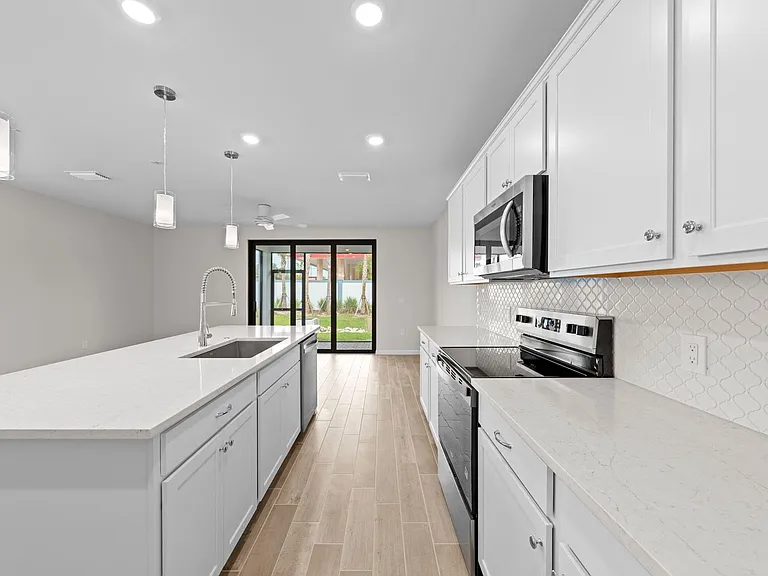 27906 Radiant Ct #C/O — Photo 4