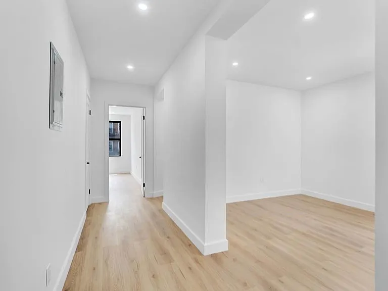 617 W 170th St #4C — Photo 3