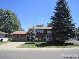 35 Magnolia St, Casper, WY 82604