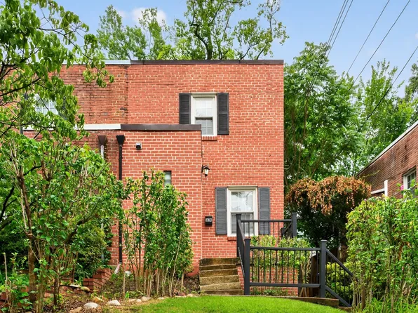 1614 N Colonial Ter, Arlington, VA 22209