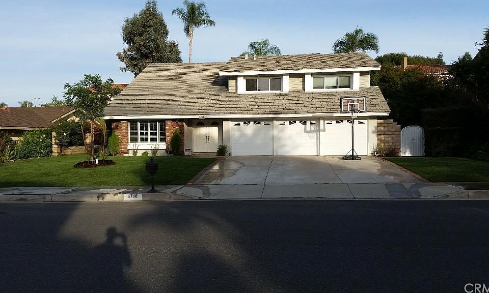 2nd image of 6718 Rycroft Dr