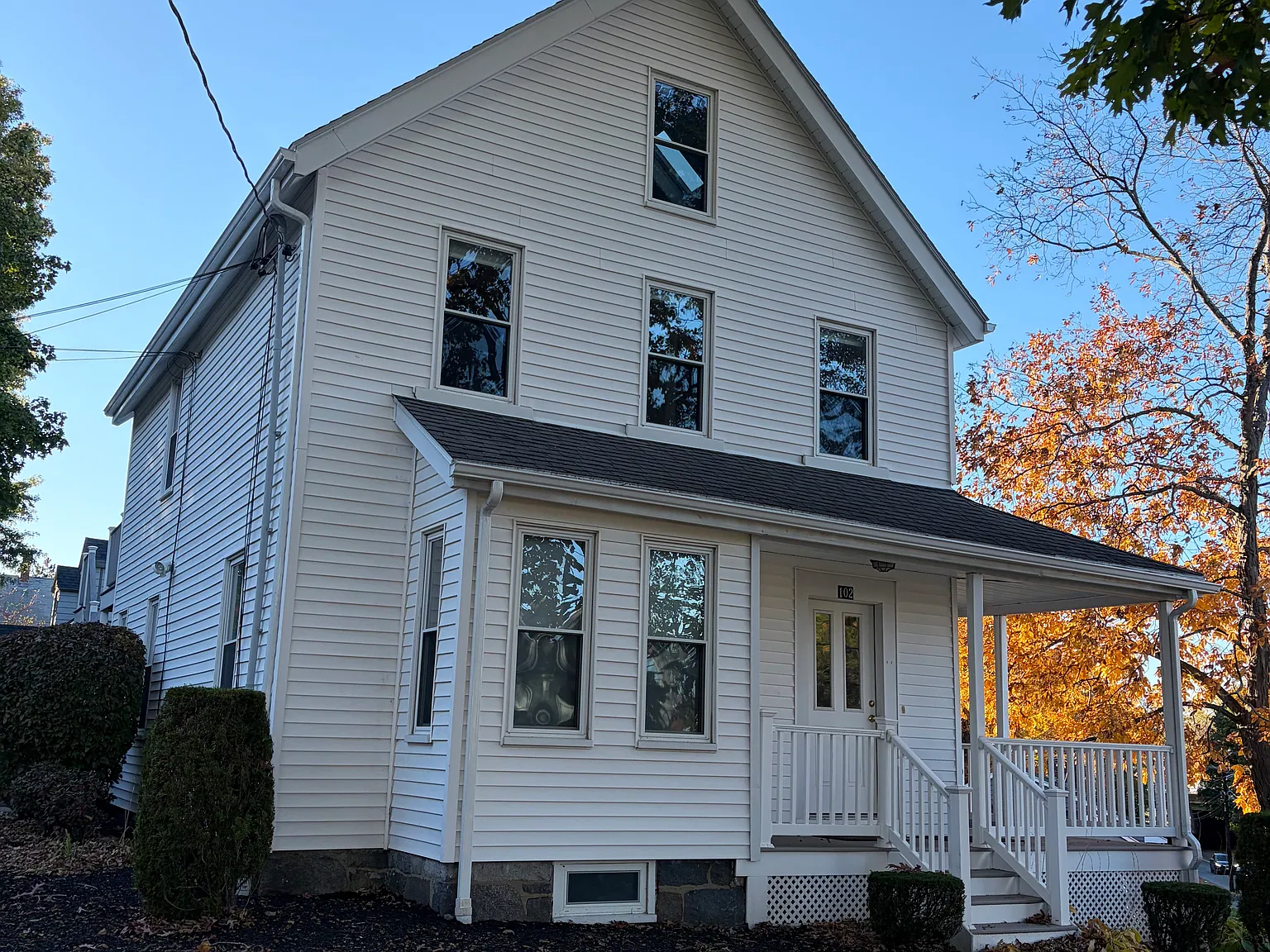 3 bed, 1100 sqft, $3,600 — Photo 1