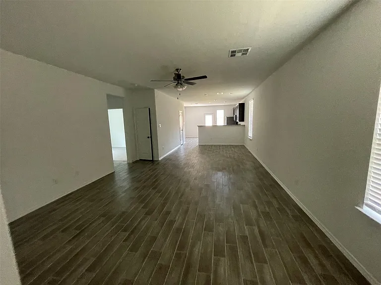 19615 Cat Spruce Ct — Photo 2