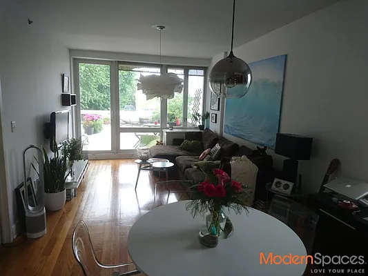 Rented by Modern Spaces | media 11