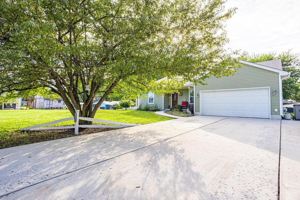 Real estate listing image