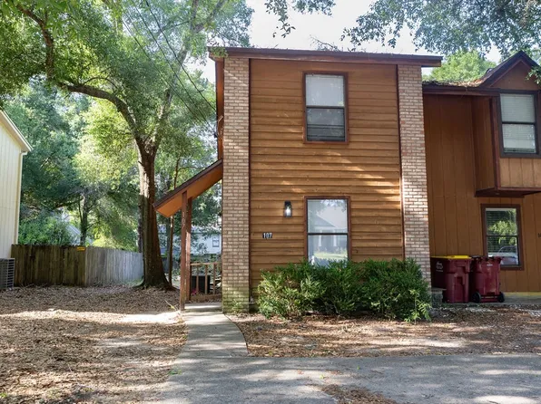 107 Hampton Dr, Crestview, FL 32539