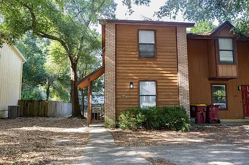 107 Hampton Dr Photo 1