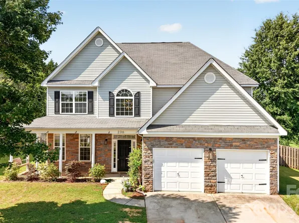236 Glennallen Rd, Mooresville, NC 28115