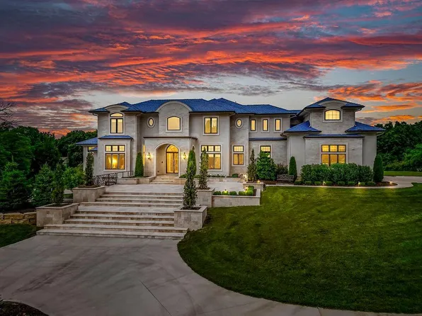 5450 Lackman Rd, Shawnee, KS 66217