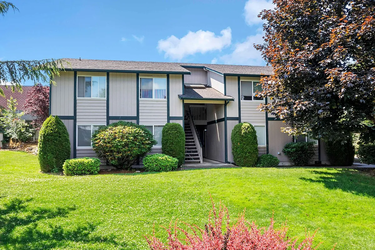 Building Photo - Puyallup 8