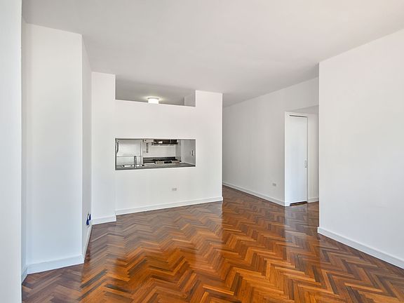2nd image of 360 E 88th St APT 8E