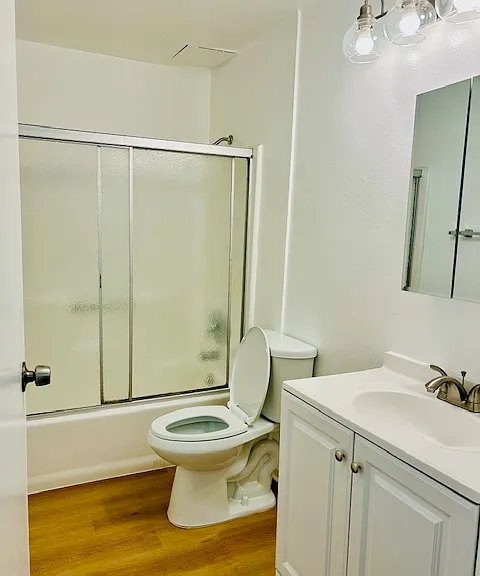 736 Bernard St #102 — Photo 14