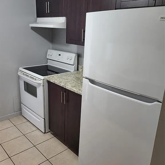 380 Pelissier St #2204 — Photo 5