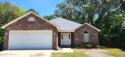 1608 Hunt St Photo 1