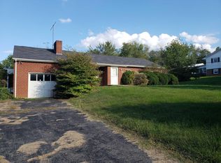4636 Miller Ln, Pulaski, VA 24301