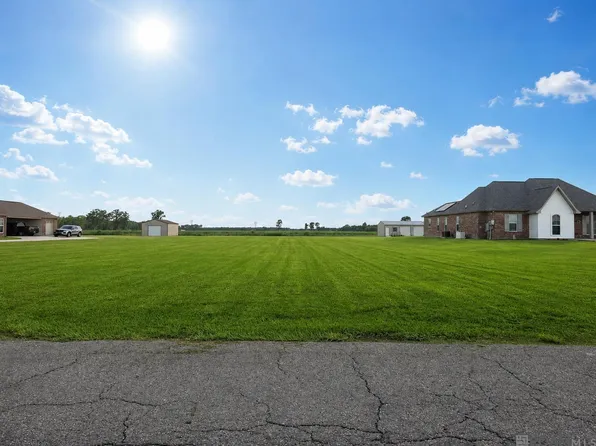 12372 Lorio Dairy Rd, Lakeland, LA 70752