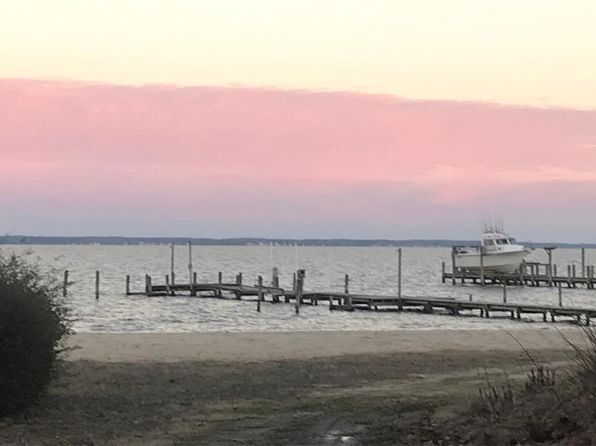 611 Jones Point Beach Rd, Laneview, VA 22504