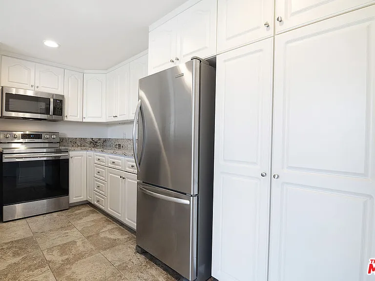 2170 Century Park E #708 — Photo 8