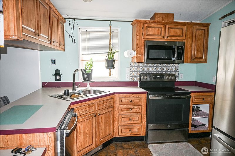 3rd image of 44 Curlew Drive