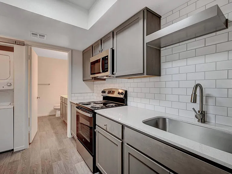 Solstice Apartment Homes — Photo 25