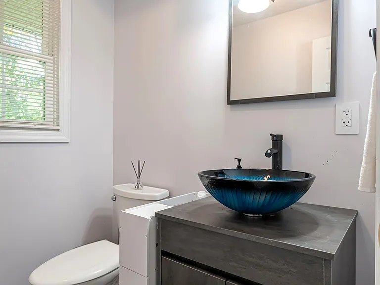 5 Beaver Brook Dr — Photo 9