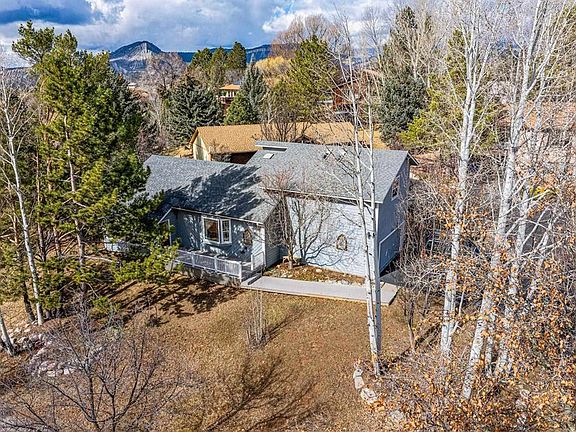 4th image of 311 Hillcrest Drive