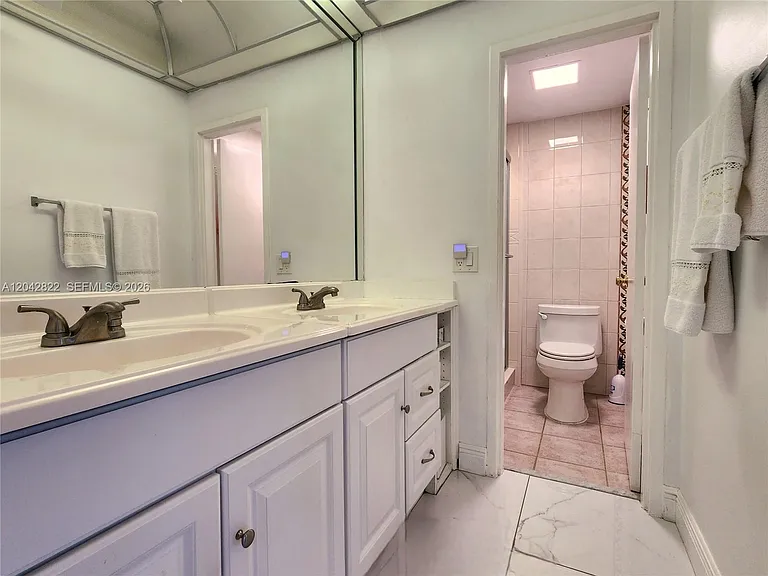 3505 S Ocean Dr #821 — Photo 19