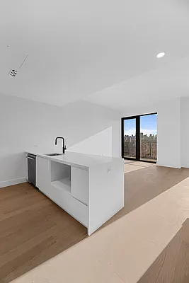 Rented by West 124th Manager LLC | media 28