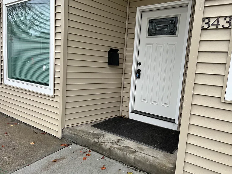 343 Highland Ave #1 — Photo 13