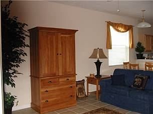 HR4P524HC-living-area