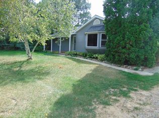 6100 Wolf Lake Rd, Jackson, MI 49201