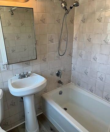 4th image of 4743 Saratoga Ave