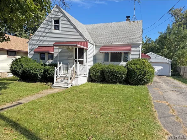 127 65th St, Niagara Falls, NY 14304