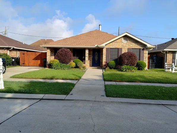 2716 Mayflower St, Meraux, LA 70075