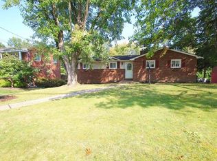 202 Centerdale Rd, Coraopolis, PA 15108