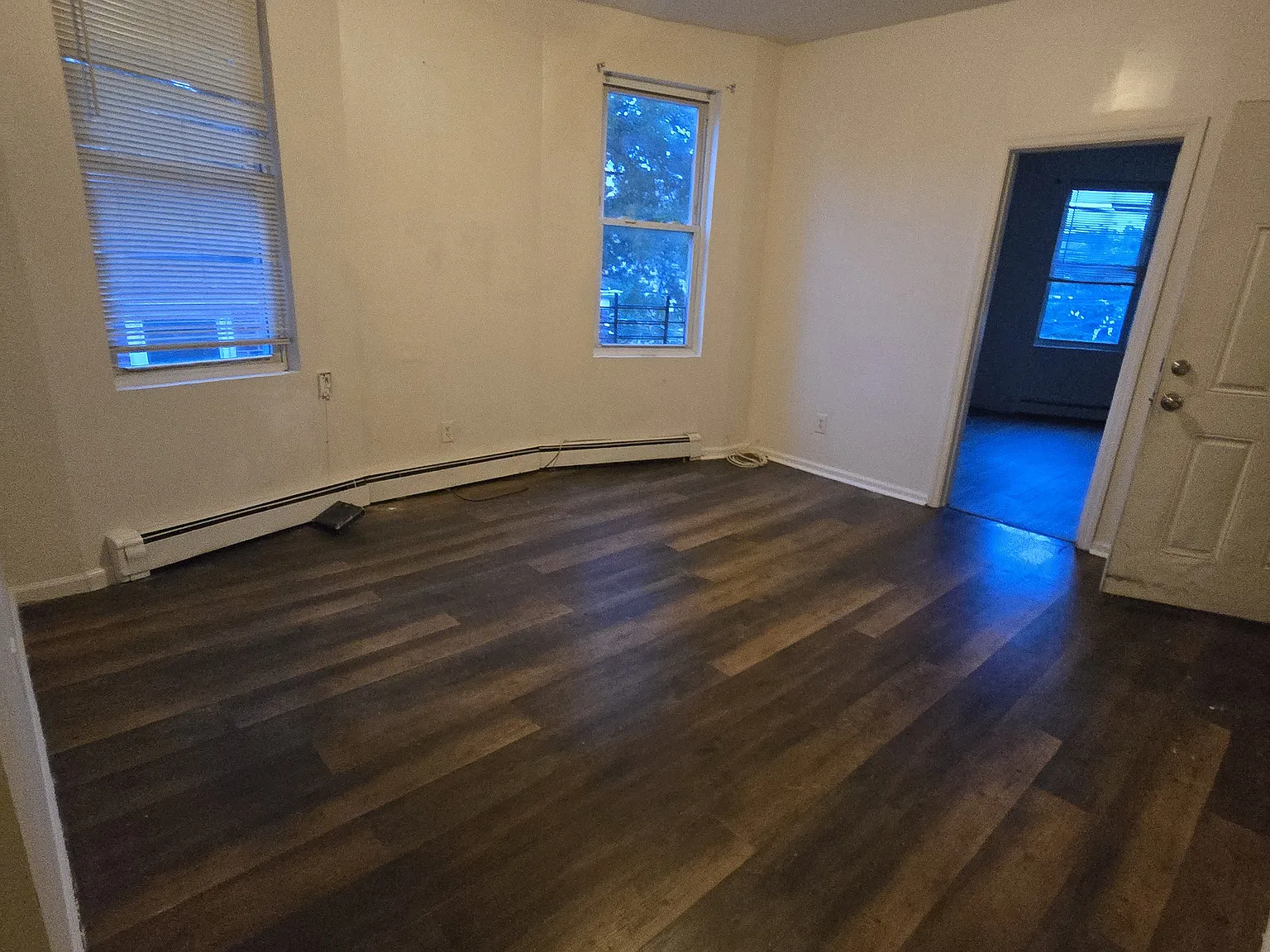 3 bed, 1000 sqft, $2,600 — Photo 4