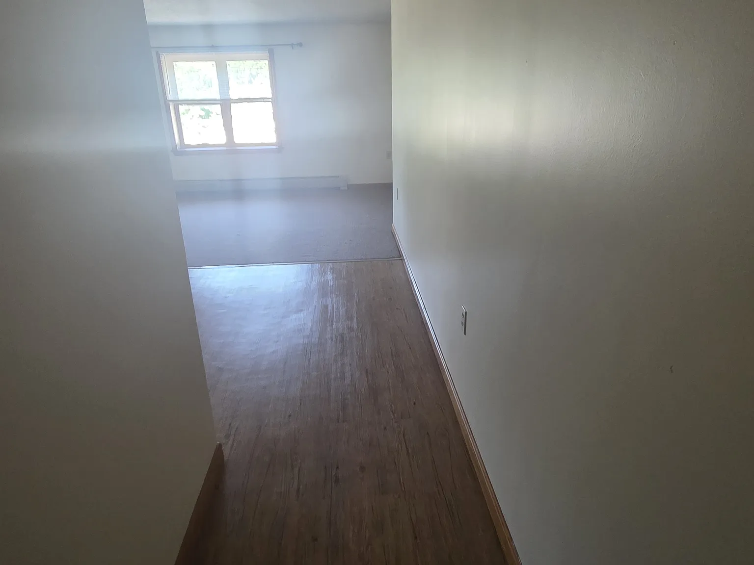 1 bed, 664 sqft, $1,300 — Photo 2