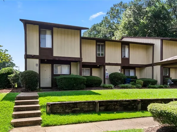 3914 Watermelon Rd APT 540A, Northport, AL 35473