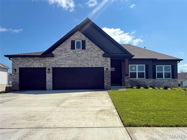505 Clarks Xing, Moscow Mills, MO 63362