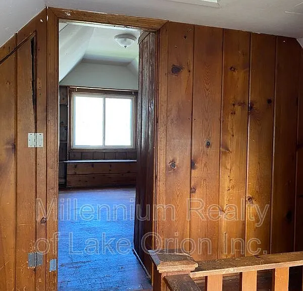 638 Joslyn Ave — Photo 16