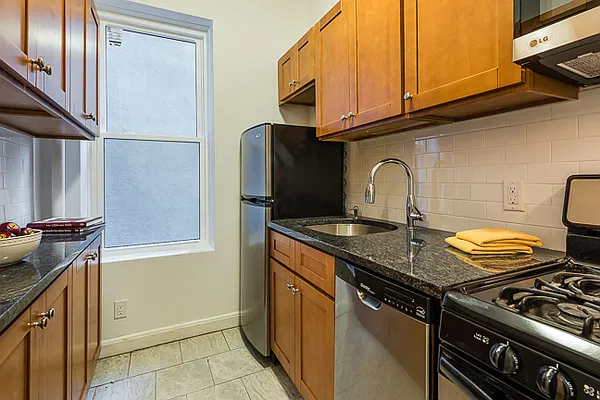 Sold by Brown Harris Stevens | media 25