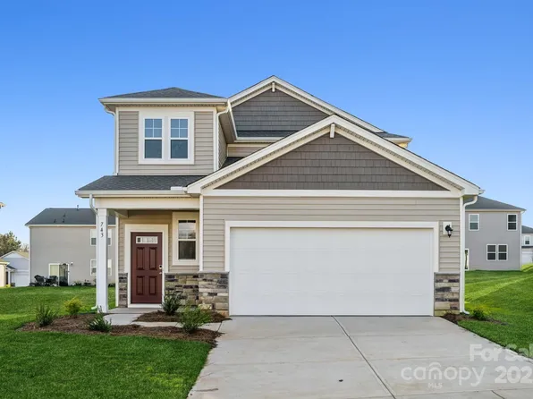 743 Olde England Dr, Lincolnton, NC 28092